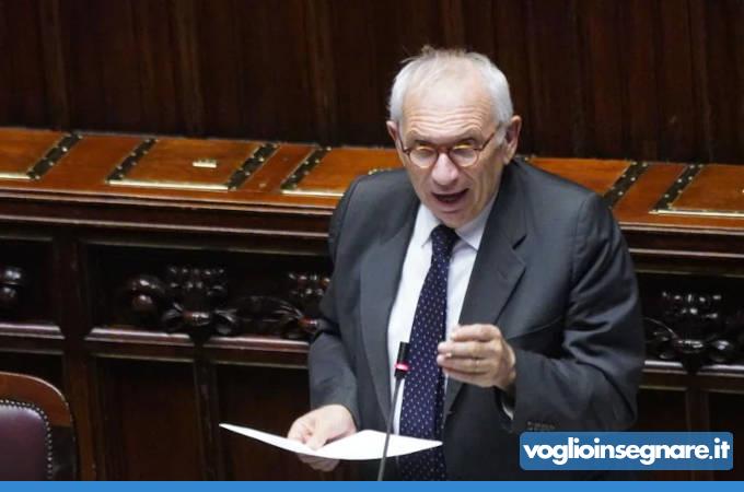 Concorso scuola, per il ministro Bianchi l'alto numero di bocciati è corretto, e annuncia: "Dal 2025 via i test a crocette"