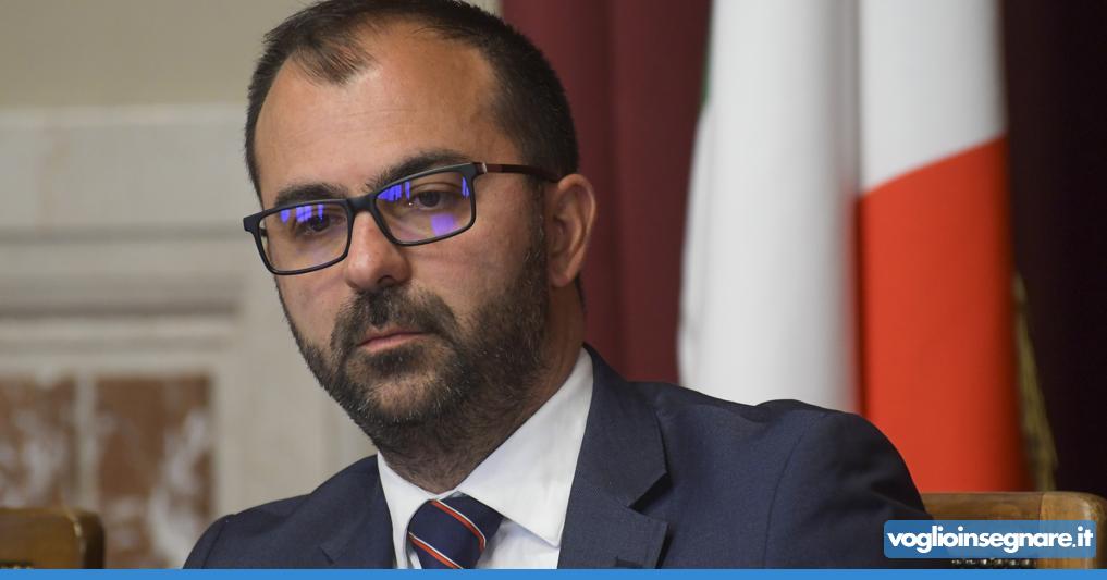 Il nuovo Ministro dell'Istruzione è Lorenzo Fioramonti del Movimento 5 Stelle