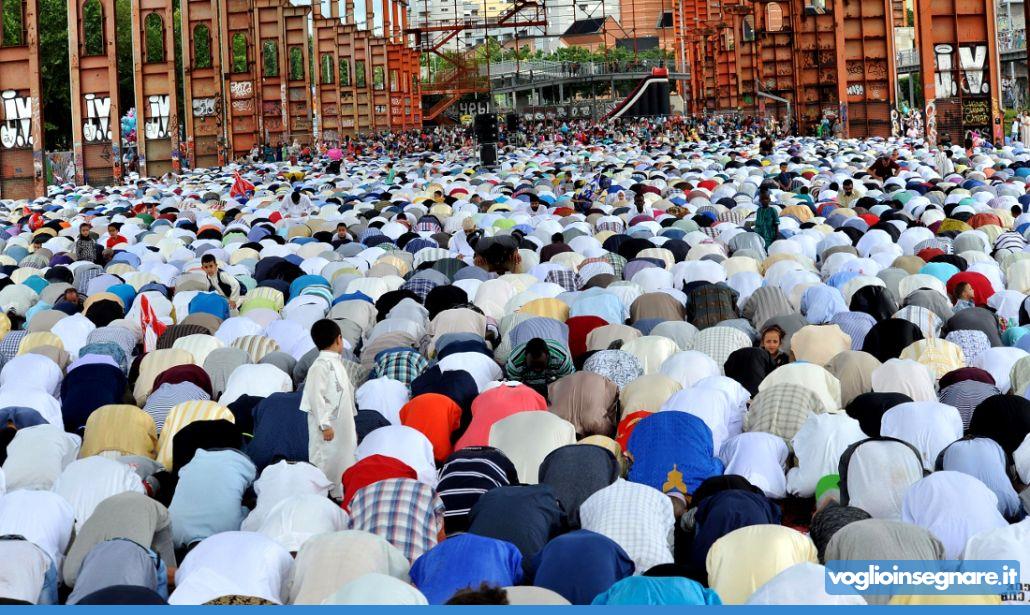 Festa di Ramadan nella palestra della scuola: scoppia la polemica