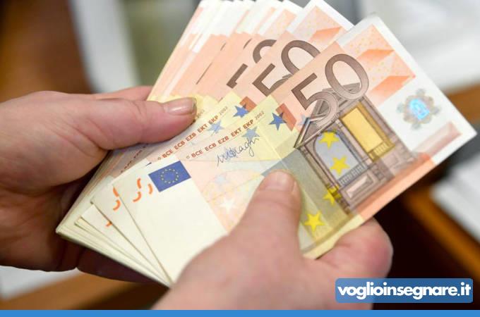 Rinnovo contratto scuola, l’aumento per i docenti rischia di fermarsi sui 50 euro netti al mese 