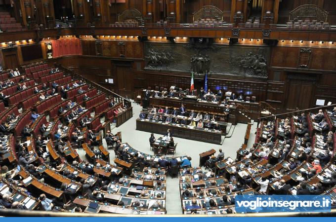 Contratto scuola, primo round tra governo e Aran: aumento stipendio fermo ai 50 euro netti.