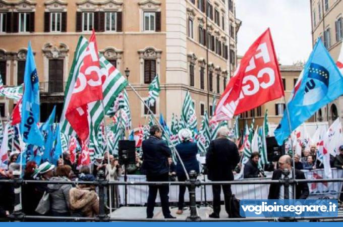 A scuola è il giorno dello sciopero generale. Le motivazioni, i possibili disservizi e la contrarietà dei presidi.