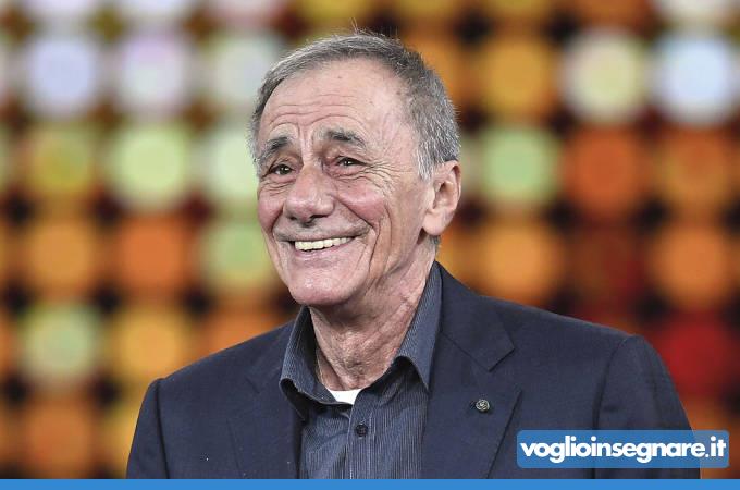 Roberto Vecchioni ai docenti italiani: “Siete i migliori al mondo, non abbiate paura. E ho un solo consiglio...”